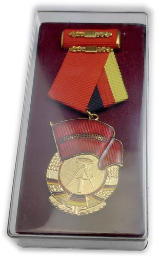 Ddr 0008i orden banner der - orden,