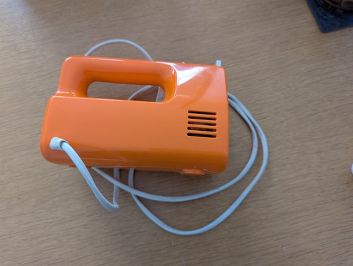 DDR-Orange-RG28S-Schlagbecher-